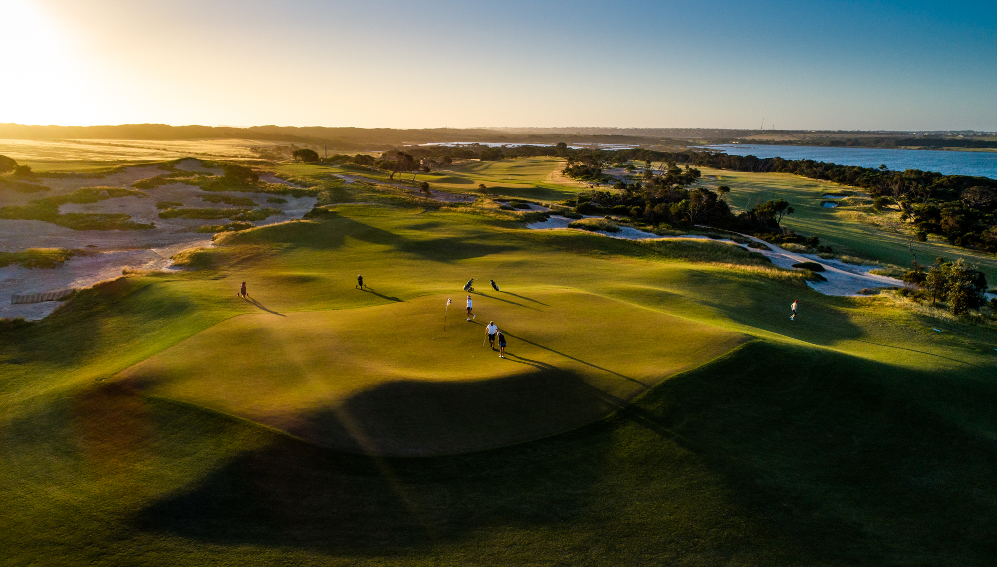 Stay & Play - Lonsdale Links image