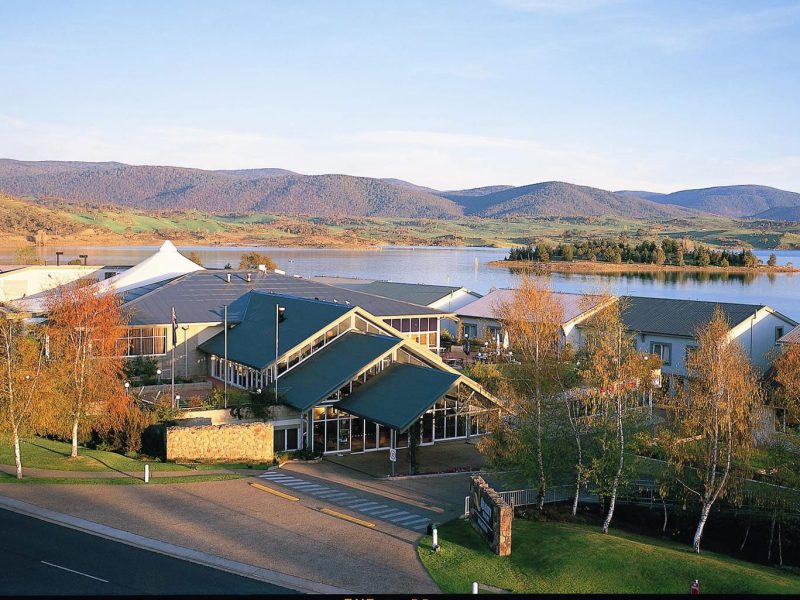 Horizons Lake Jindabyne hotel image