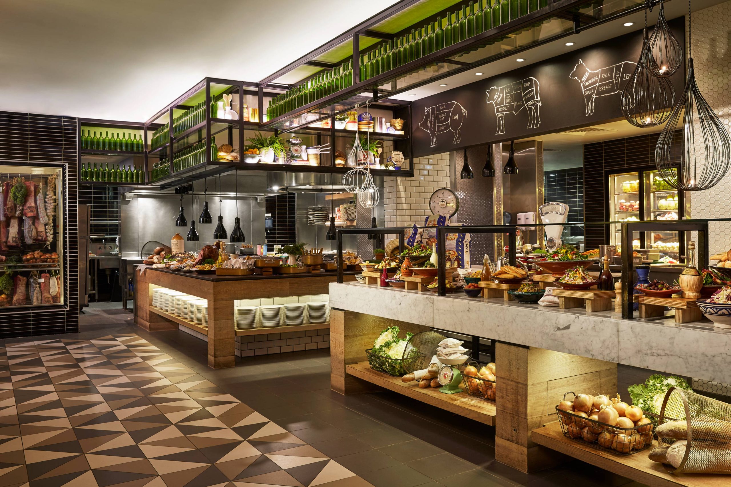 Daily buffet breakfast  highlight image
