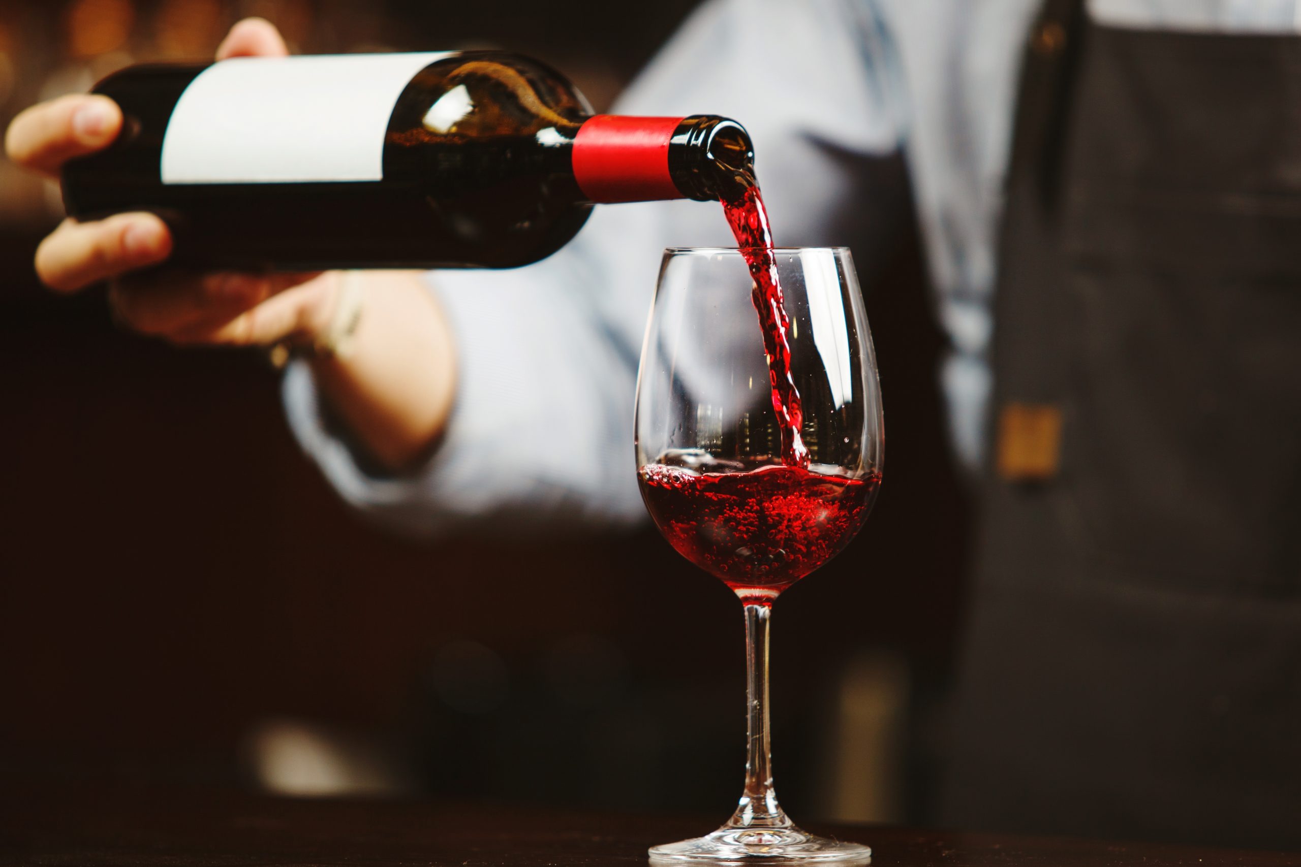 Bottle of wine highlight image
