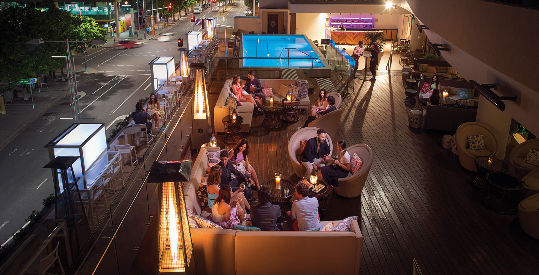 Soleil Pool Bar image