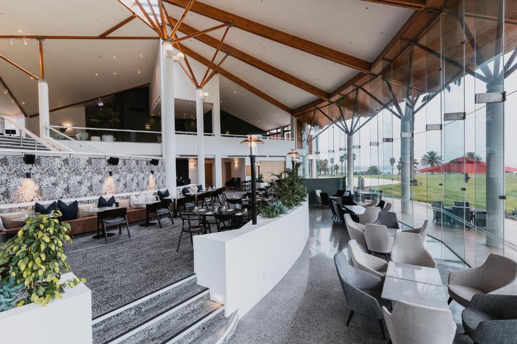 Nineteen Restaurant image